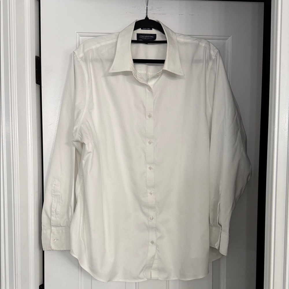 Classic White Women’s Shirt